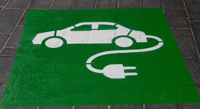 7 Things to Keep in Mind About Electric Vehicle Maintenance