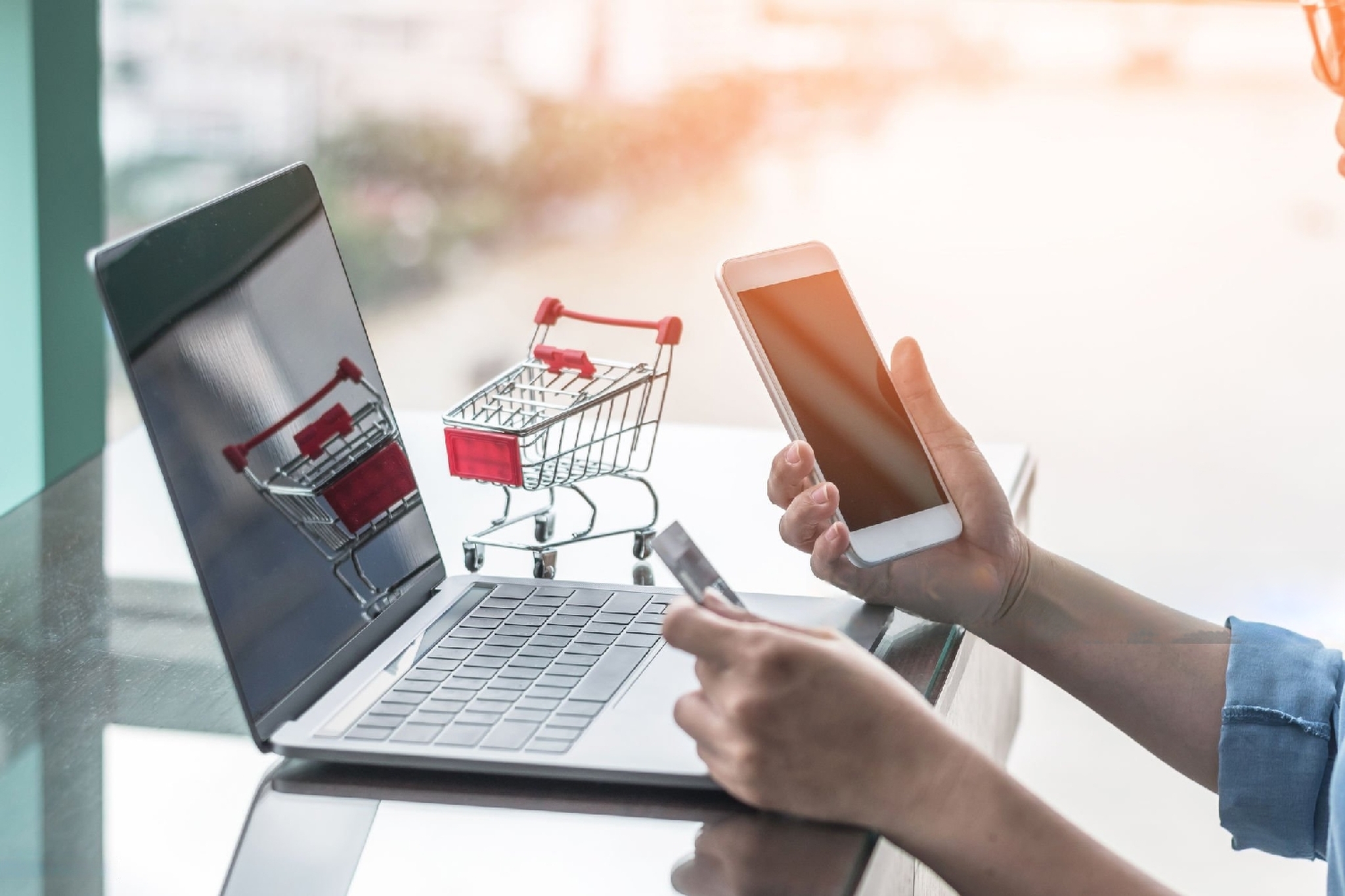 Enhance Your Ecommerce Strategy with Iconic Web's SEO Expertise