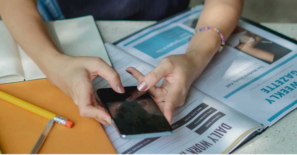 5 Ways a Document Scanning App Can Streamline Your Workflow