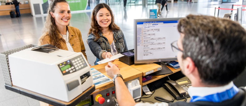 How Do I Talk to a Live Agent with Volaris?