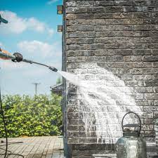 How to Use Exterior House Washing Services Safely and Effectively
