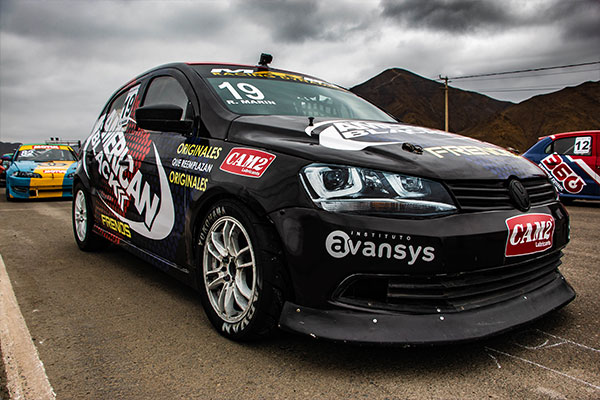 Vital Elements to Include in Your Business Vehicle Wrap