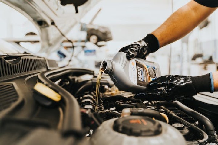 Oil Change Services Dubai