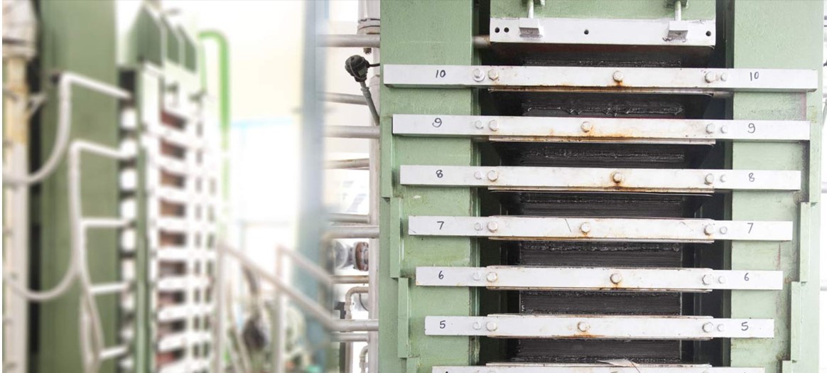 What is Carbon Fiber Molding Process?