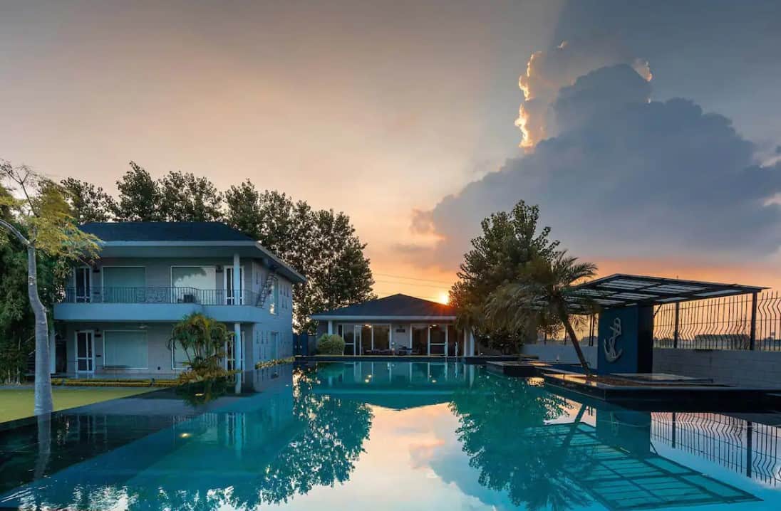 Farm House For Sale in Noida Expressway – Luxury Farmhouses & Investment Properties