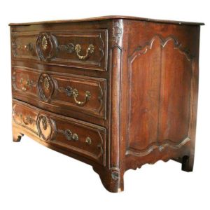 Get the Gustavian chest of Drawers
