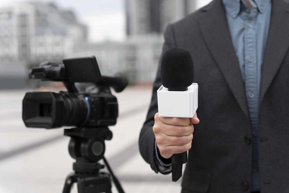 Mastering the Art of Digital News Consumption with Alerts