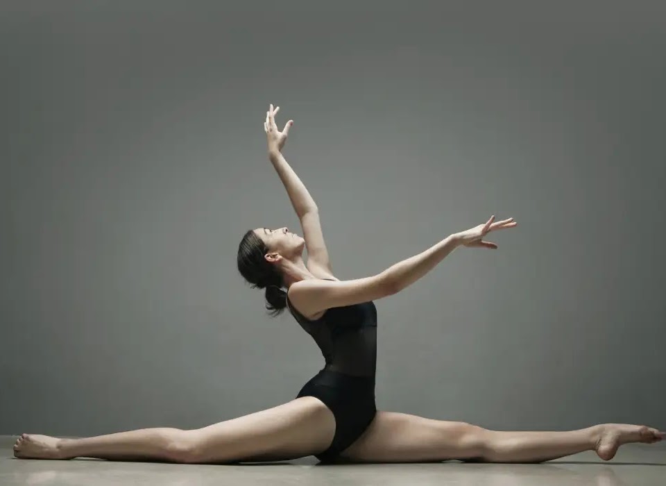 11 Essential Items For Your Classical Dance Class