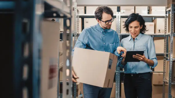 Parcel Delivery Market 2024 - By Size, Competitive Landscape, Upcoming Trends And Outlook By 2033