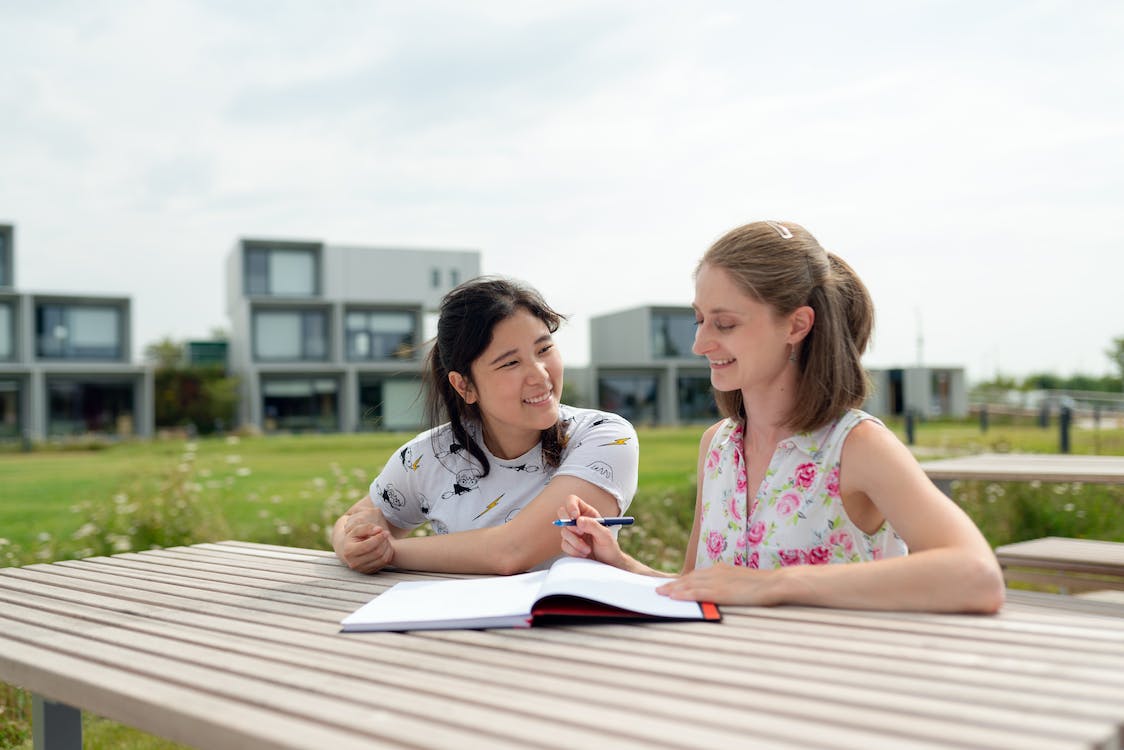 Global Private Tutoring Market 2023 - Business Opportunities, Industry Growth, Regional Analysis And Forecast To 2032