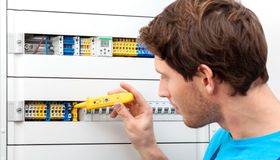Emergency electrician 24 hour basingstoke