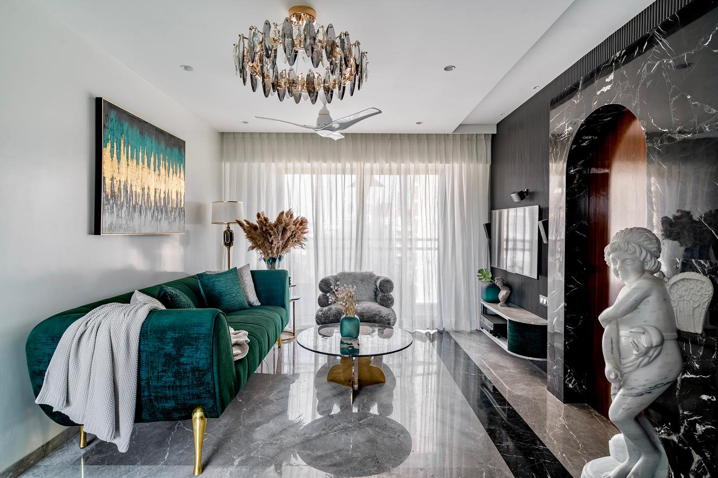 HOW TO CHOOSE THE PERFECT SOFA FOR YOUR LIVING ROOM