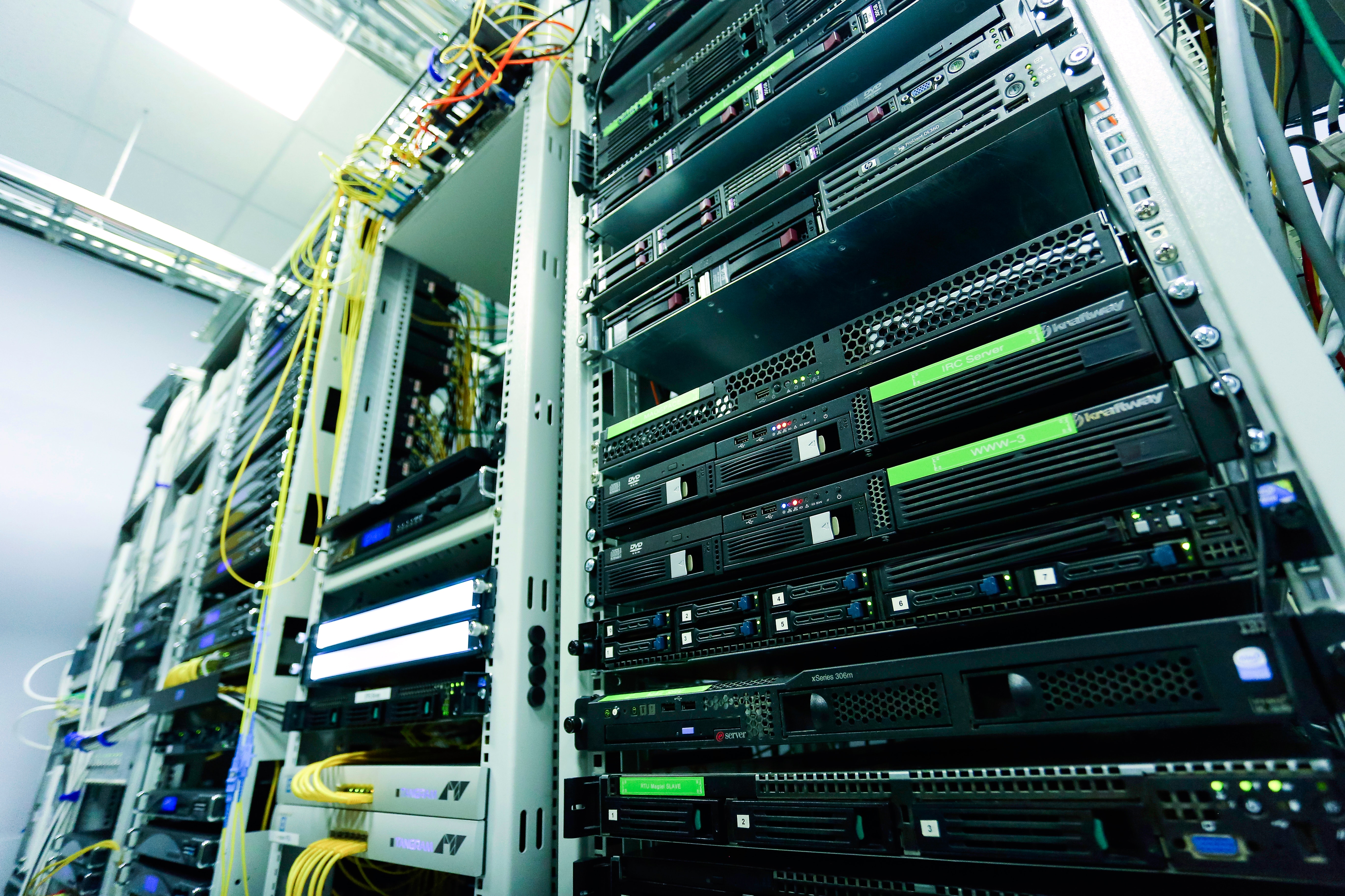 Data Center Server Market 2023 - Market Size, Share, Growth, Business Strategies, Top Players And Forecast To 2032