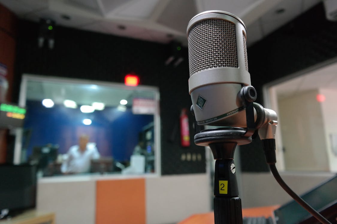 Microphones Market 2024 | Market Trends, Key Drivers, Competitive Landscape, Share And Forecast To 2033 