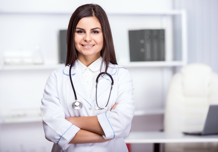 Choose the Right Female Doctor for You