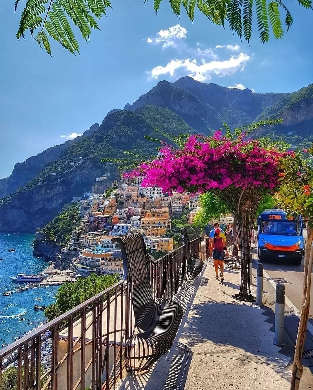 Enjoy a Safe and Hassle-free Private Transfer from Naples to Sorrento with Naples Limousine Services