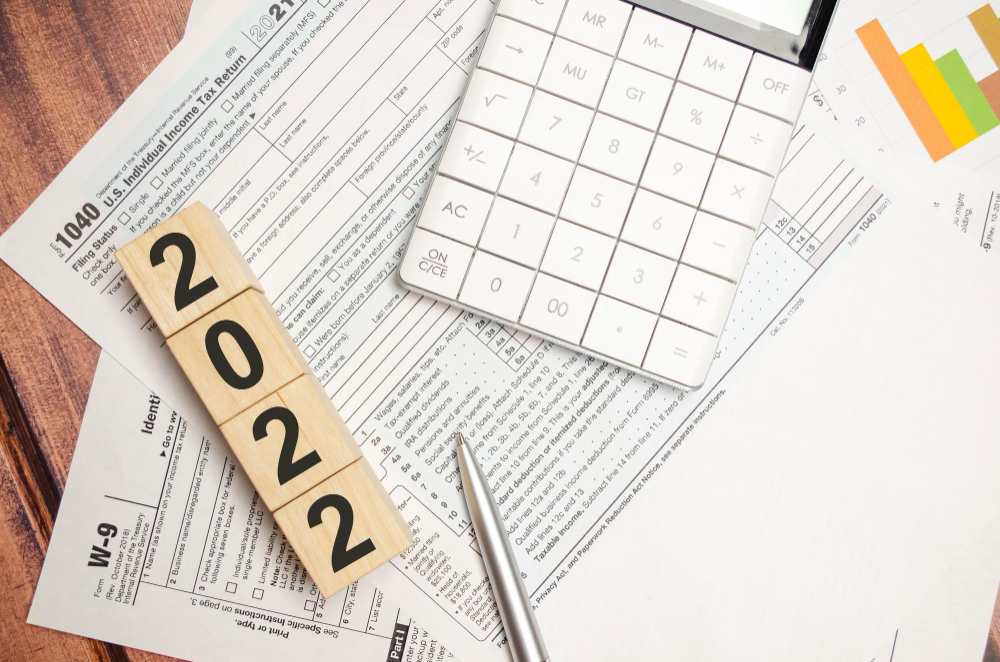 Smart Year-End Tax Planning Strategies for Small Businesses for 2023