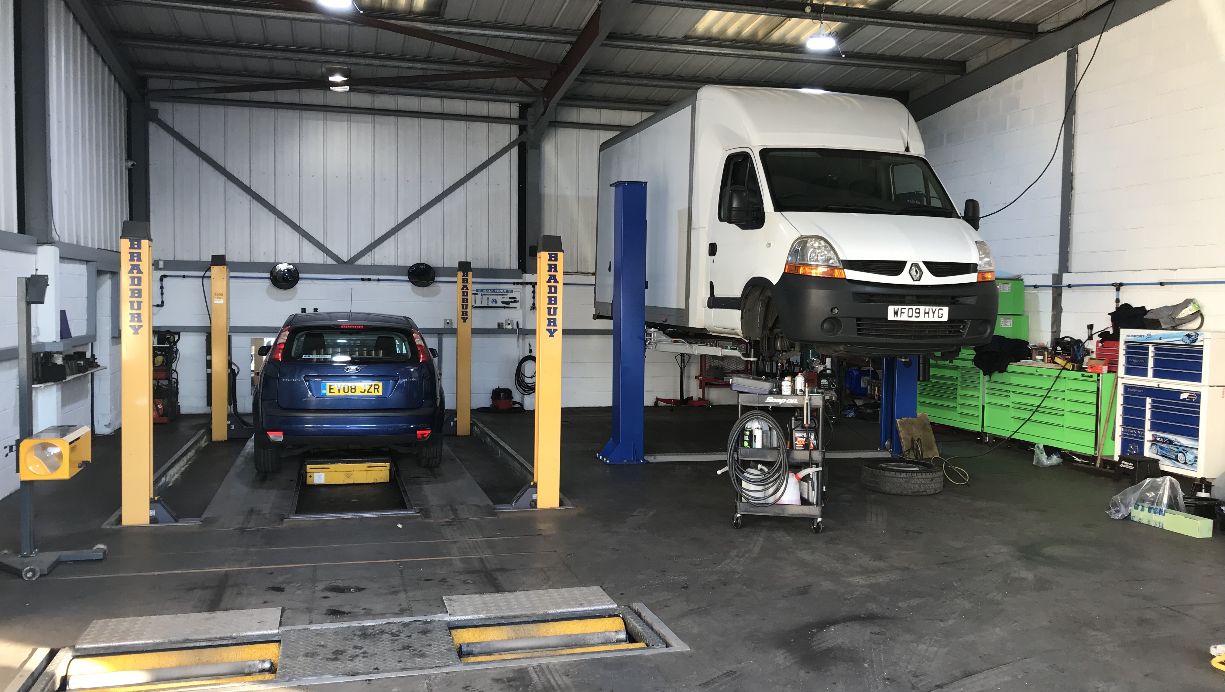  Ultimate Guide to Car Servicing in Farnham