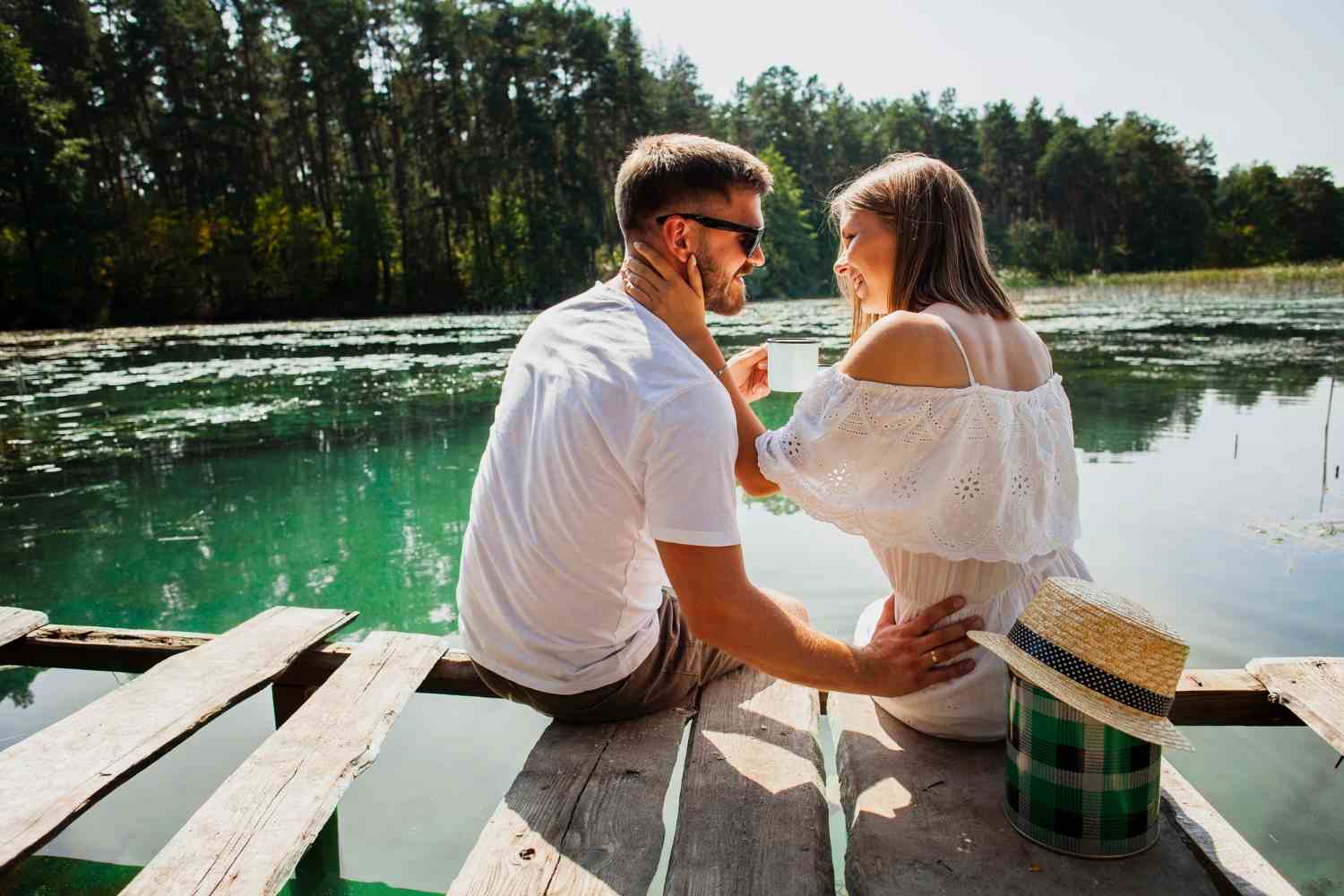 Can Gator Tours Be Romantic or Special Occasions?