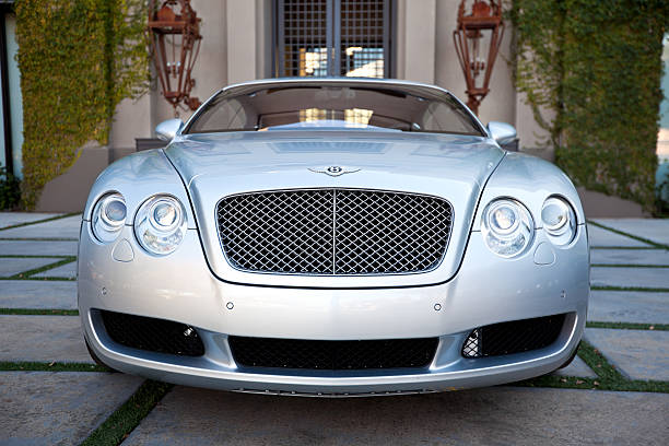 How Can You Rent a Bentley in Dubai for a Luxury Experience?