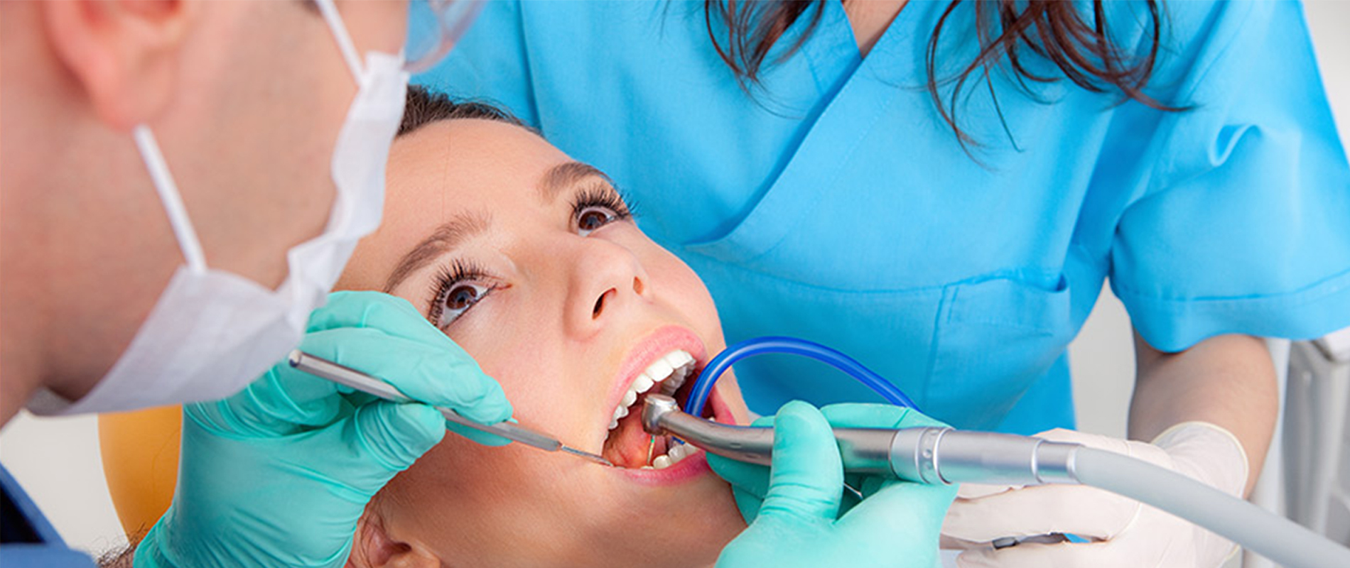 What to Do About Emergency Dentistry Services While Playing Sports