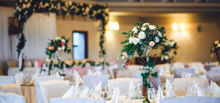 Behind the Scenes: Secrets of a Successful Event Planner