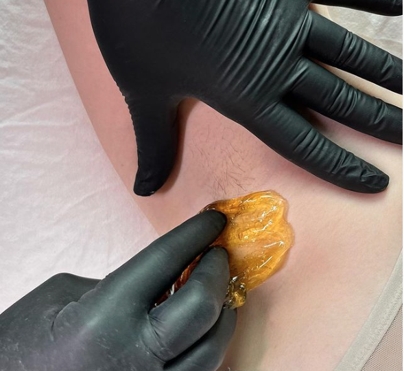 Brazilian Sugaring vs. Waxing: Which is Right for You?
