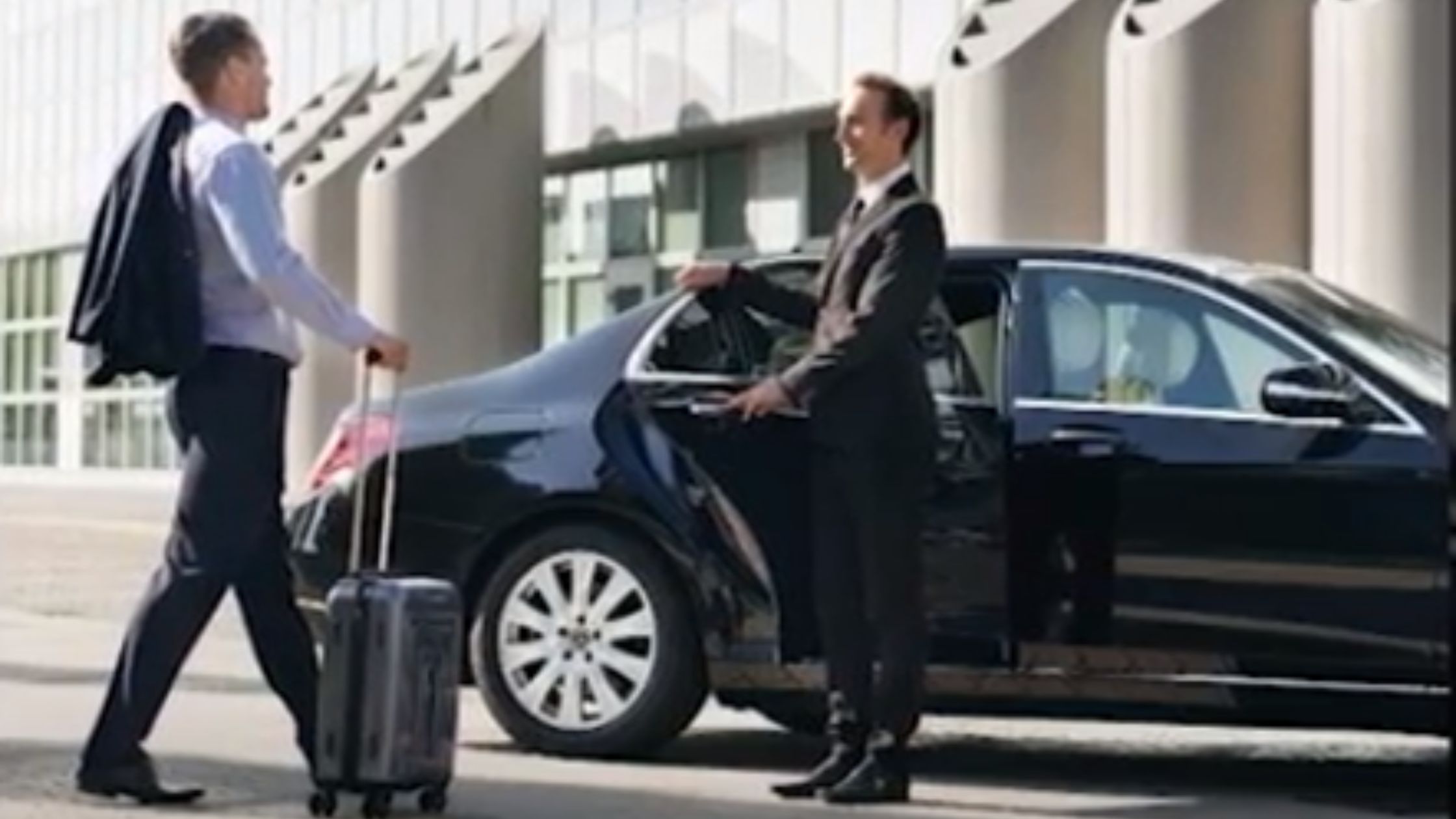 "Navigating the Perfect Getaway: Unlocking the Magic of O'Hare Car Service"