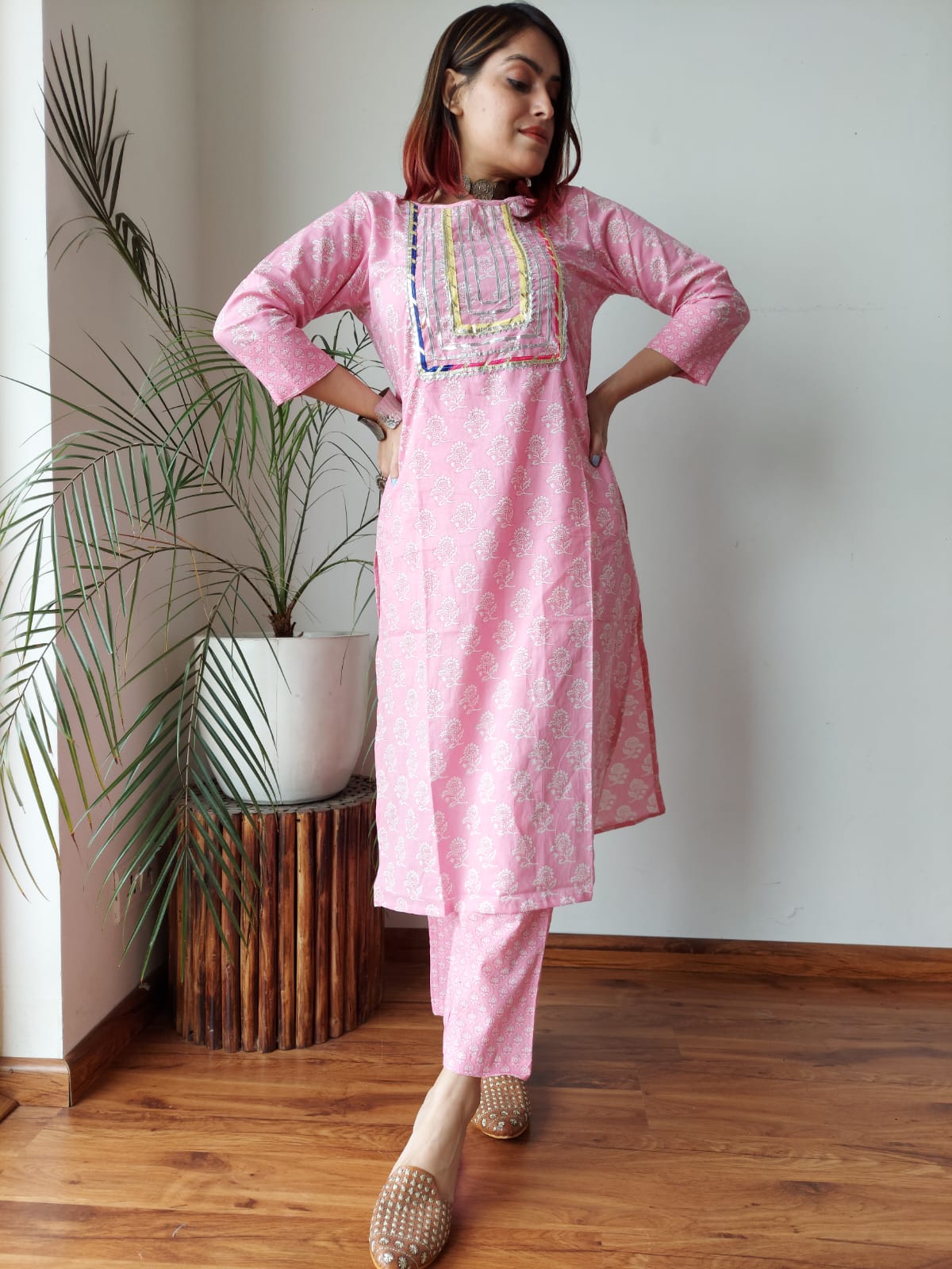 Jaipuri Kurti Manufacturer: Elevating Ethnic Fashion with Authenticity and Grace