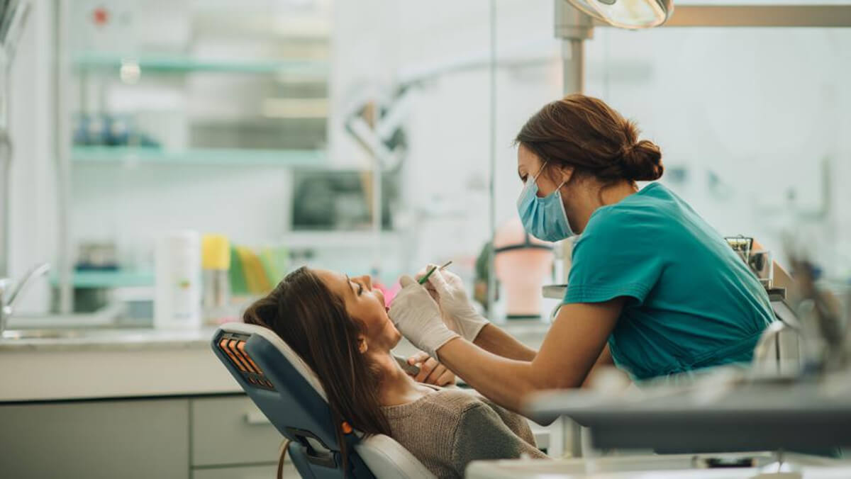 6 Benefits of Regular Dental Cleanings