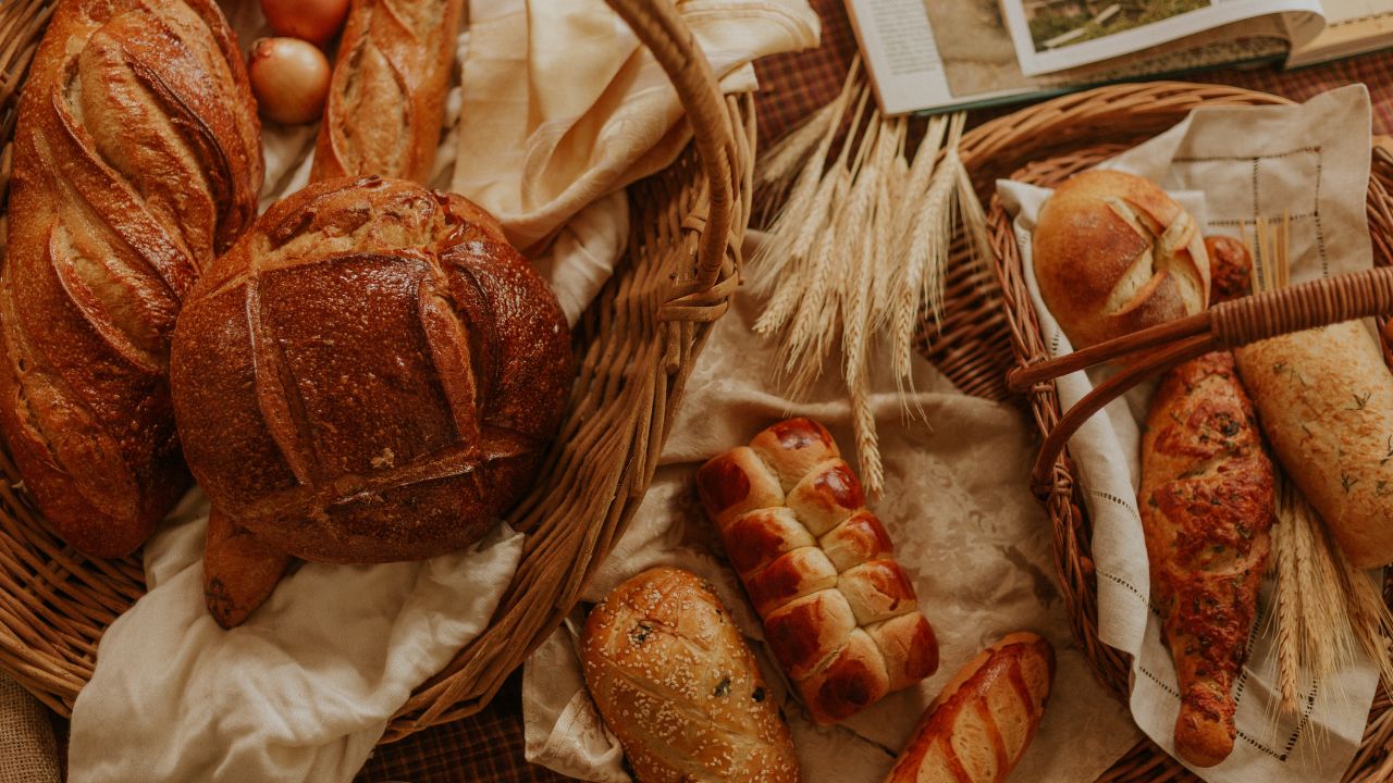 THE CULTURAL SIGNIFICANCE OF FIJIAN BREAD-MAKING