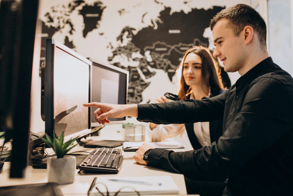 Unlocking Success: What to Look for When Hiring Software Developers
