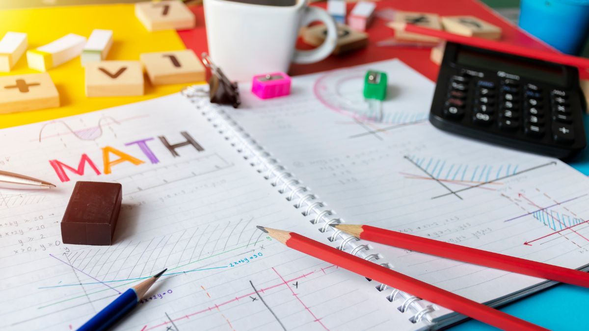 Right Angled Triangle:  How to determine the two acute angles of a Right Angled Triangle?