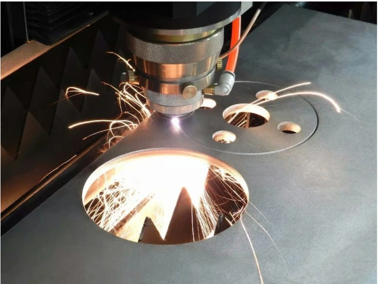 Giải pháp cắt laser Fiber cho xưởng sản xuất thang máy