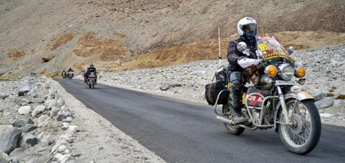 Bike Rentals in Jaipur: Explore the City on Two Wheels