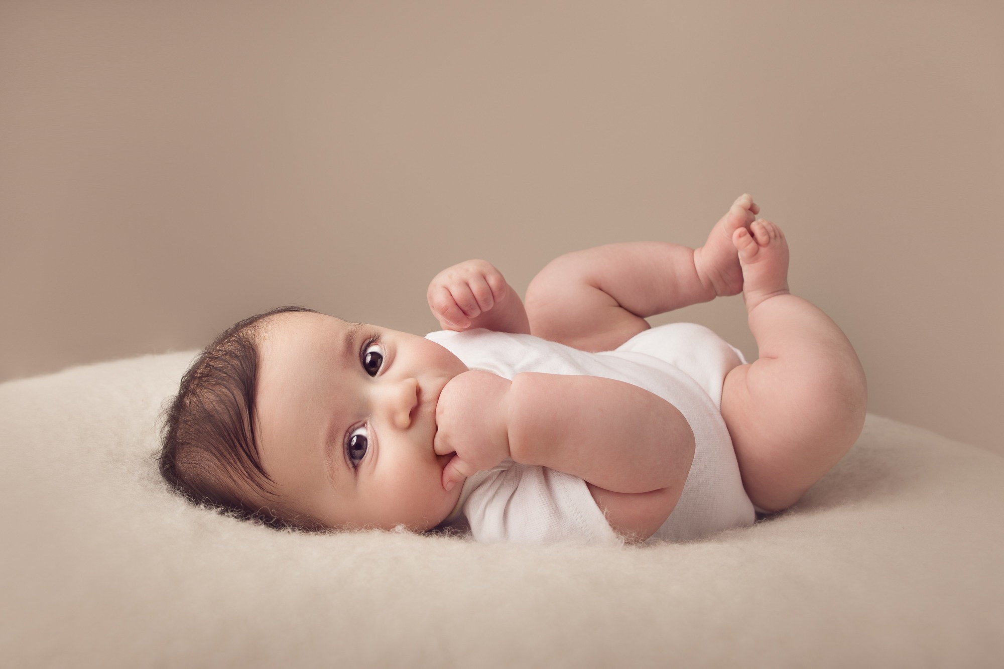 Tiny Toes and Rosy Cheeks: Capturing Babyhood through The Lens!