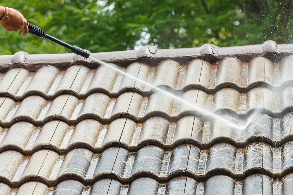 Roof Cleaning Done Right: Avoid These Top Mistakes 