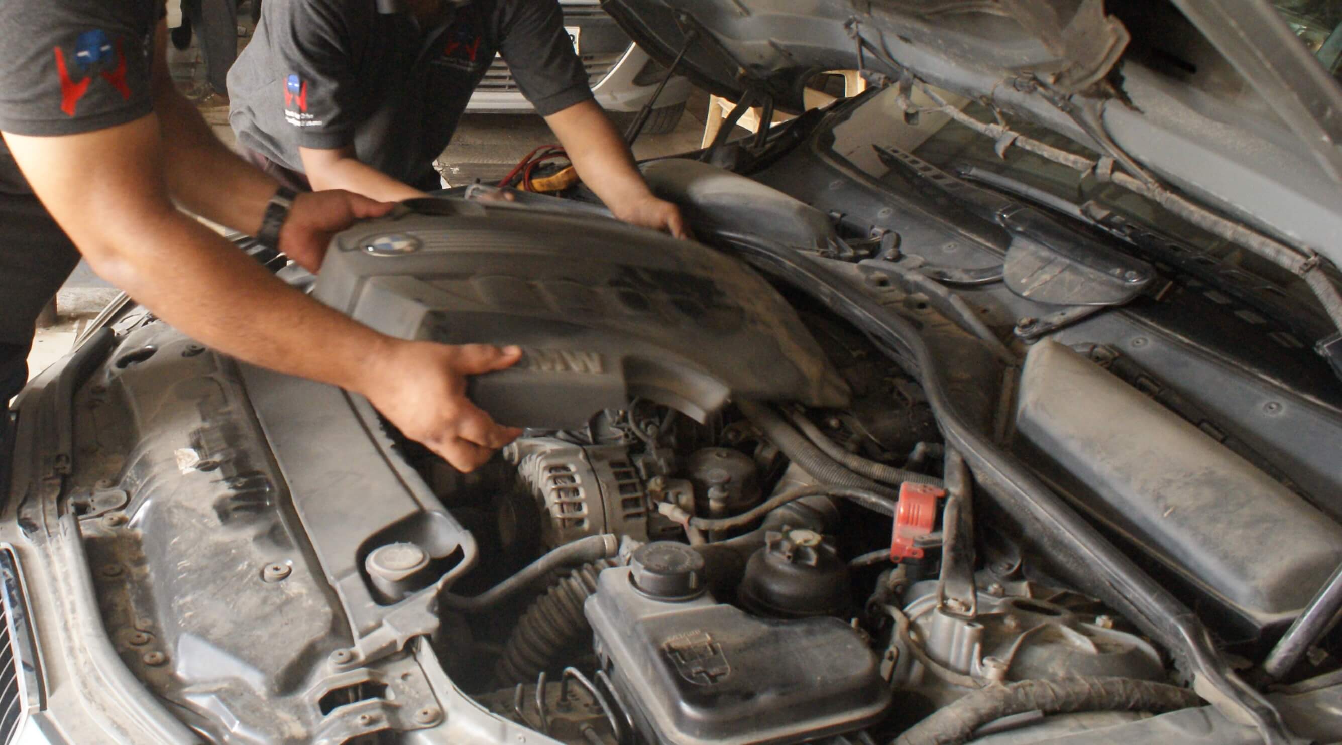Tips on Choosing the Perfect Car Servicing Center