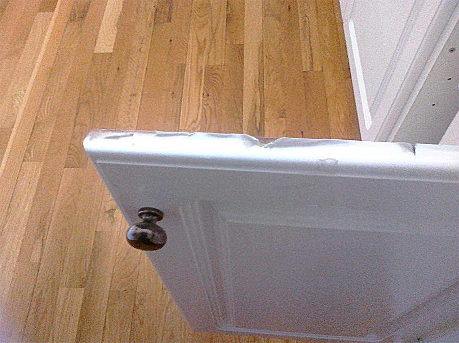 Expert Tips for Choosing the Right Vinyl Wrap for Your Cabinets