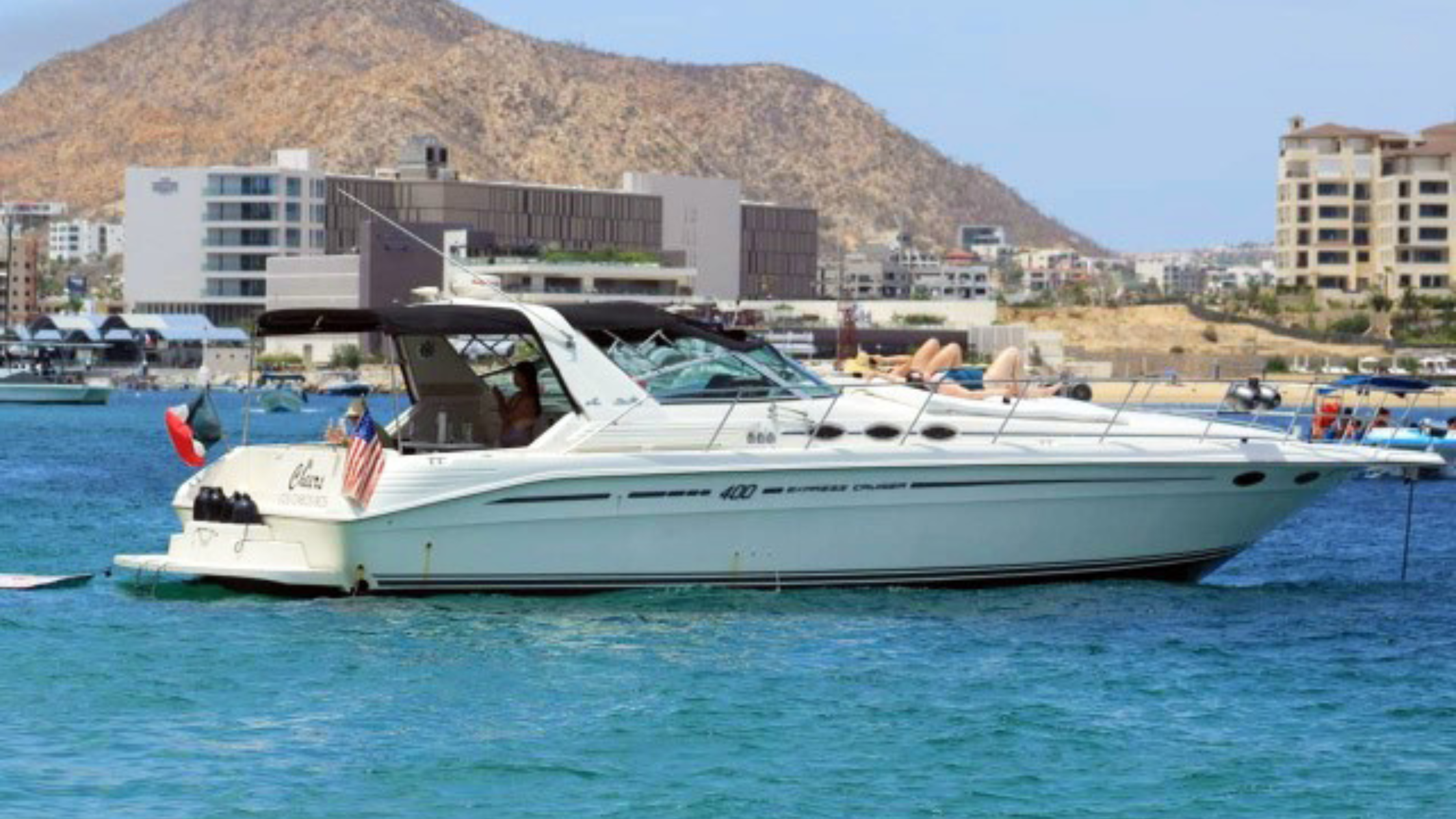How To Choose The Perfect Luxury Yacht Charter Tour