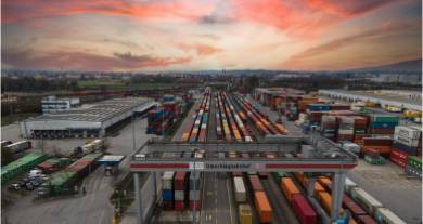 Exploring the World of Reefer Containers: A Comprehensive Guide
