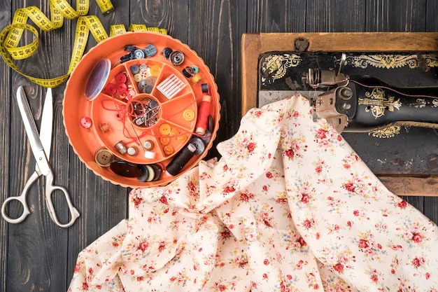 How To Choose Fabric And Buy Material For Sewing Project As Beginner?