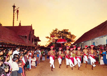 The Nayar Caste: Tradition and Transformation in Kerala