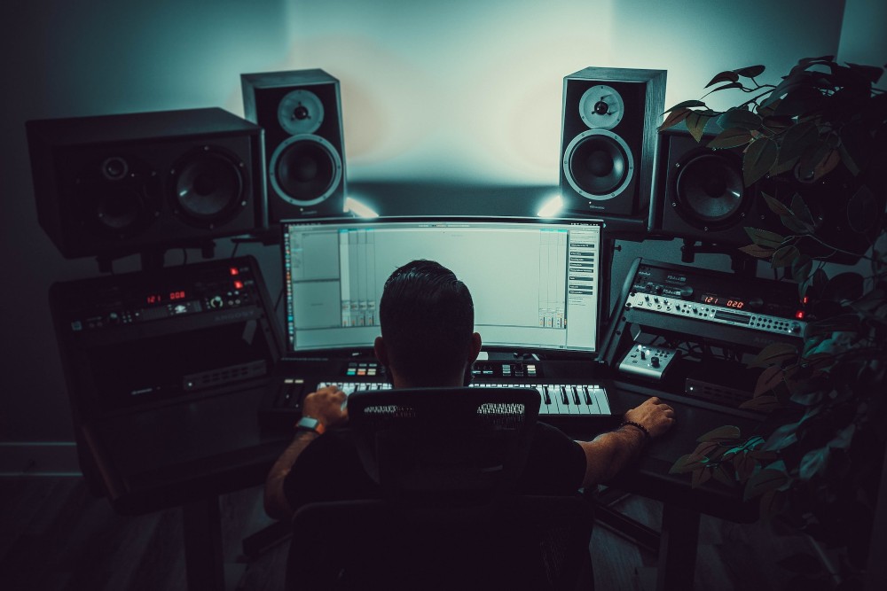 Benefits of Working from Home as a Music Producer