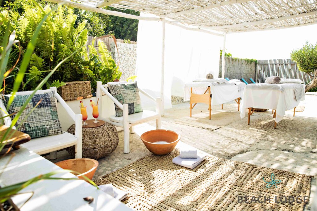 Unwind in Luxury: Discover the Ultimate Mozambican Getaway at Vilanculos Beach Lodge