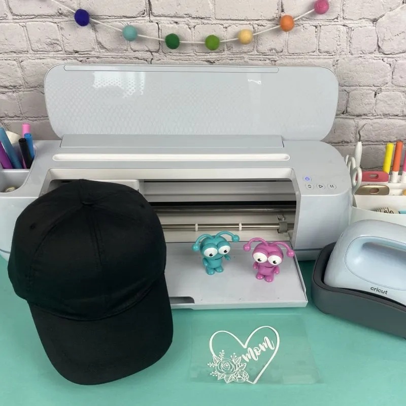 How to Use Cricut Hat Press? (Full Guide)