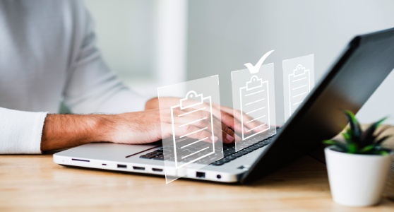 A Synthesis of Upgradeable Smart Contracts