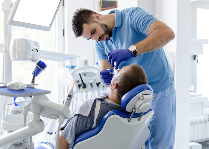 Emergency Dentist Near Me: Prompt Dental Care