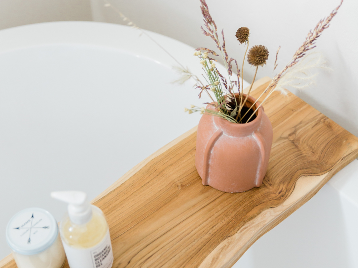 Bath Resurfacing Maintenance Tips for a Lasting Shine