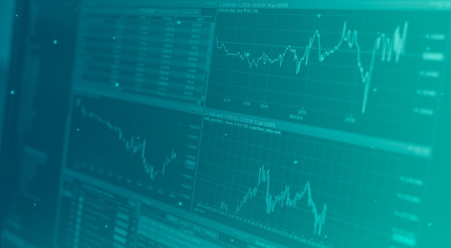 Cracking the Code: Understanding Currency Exchange Rates and Risk Management Strategies